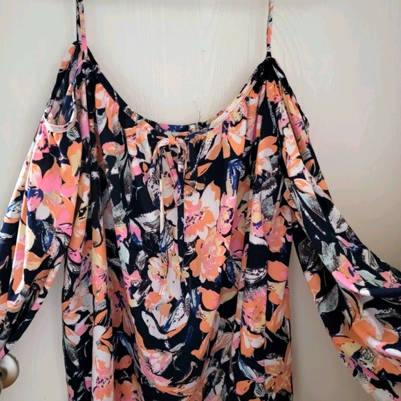 Maternity blouse - Picture 3 of 5